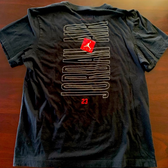 Black Air Jordan T-shirt - Picture 3 of 4